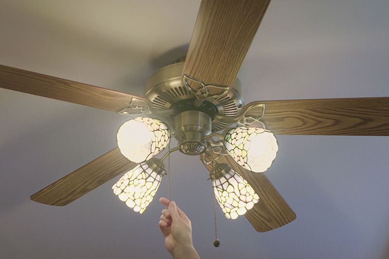 Hand adjusting fan direction, Video - Energy Saving Tip 2 | AC, Cooling, HVAC Service | Littleton, MA