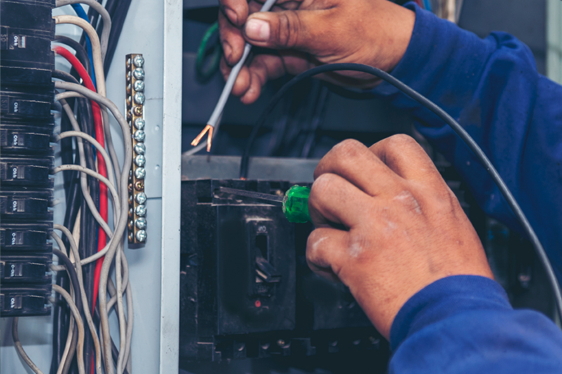 How to Hire the Best Electricians in Littleton