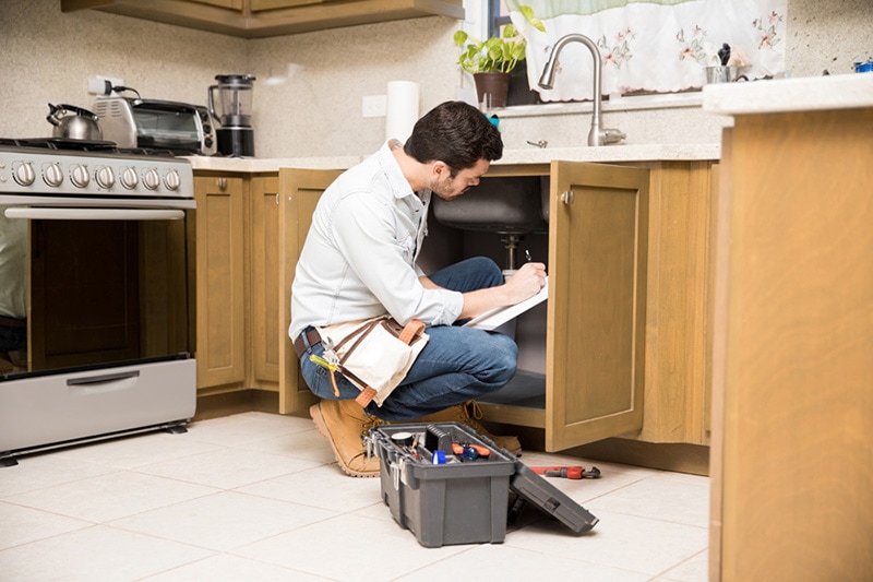 Plumbing Inspection, Should I Turn My Water Off When I Go on Vacation? | Plumbing